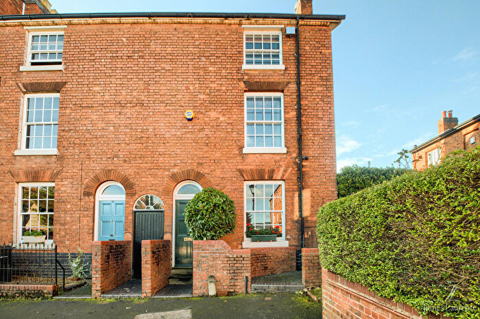 4 Bedroom End Of Terrace House For Sale In Lee Crescent, Edgbaston, B15