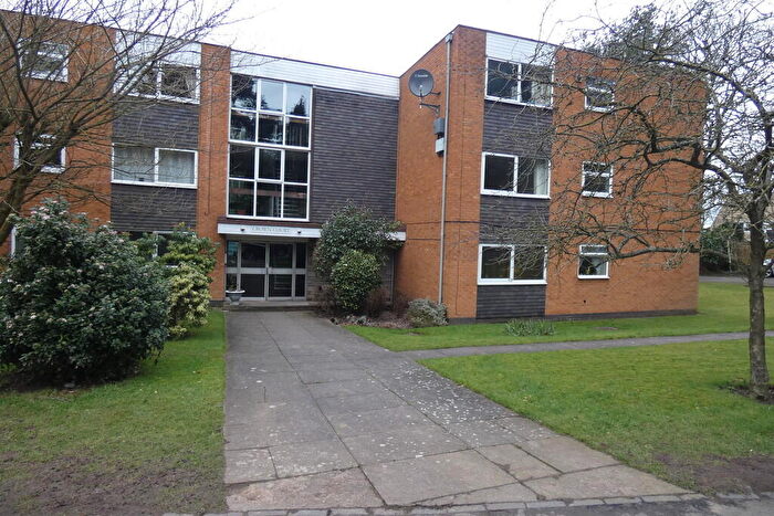 2 Bedroom Flat To Rent In Crown Lane, Four Oaks, Sutton Coldfield, B74