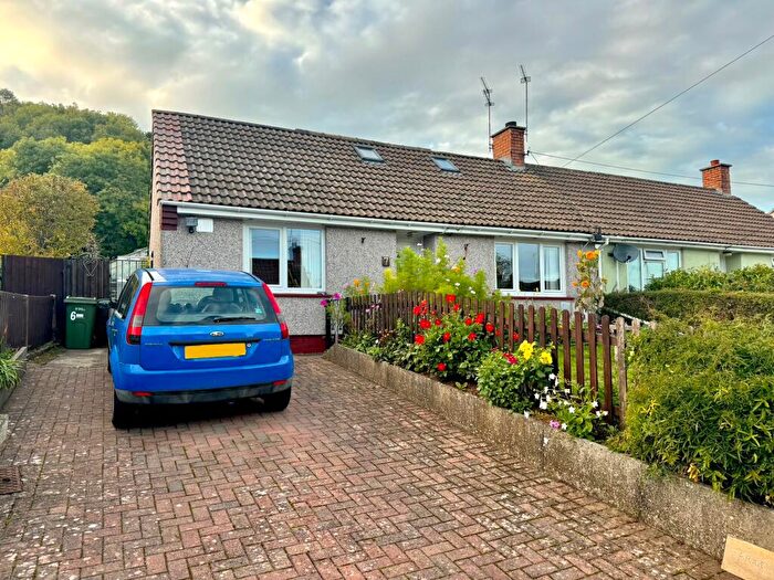 2 Bedroom Bungalow For Sale In Underwood Road, Portishead, BS20