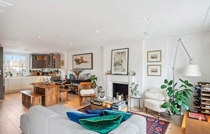 2 Bedroom Apartment To Rent In Broadleyb Terrace, Marylebone, London., NW1