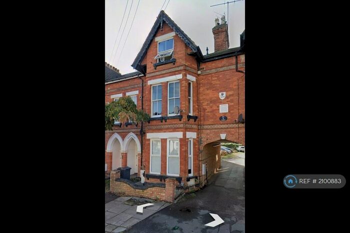 2 Bedroom Flat To Rent In Spenser Road, Bedford, MK40