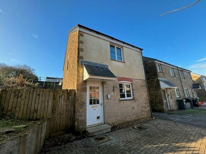2 Bedroom House To Rent In Penwithick, PL26