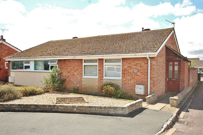2 Bedroom Semi-Detached Bungalow For Sale In Drylands Road, Minster Lovell, OX29