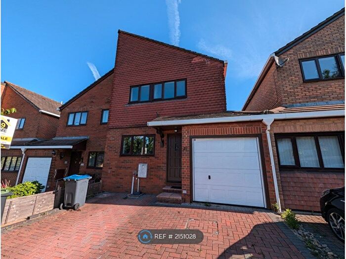 4 Bedroom Semi-Detached House To Rent In Eden Road, Croydon, CR0