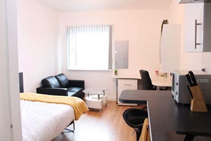 Studio To Rent In Welford Road, Knighton Fields, Leicester, LE2