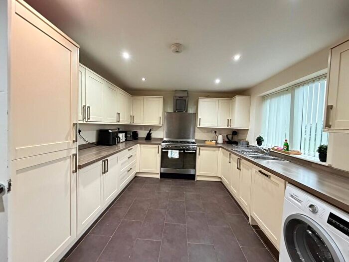 5 Bedroom Terraced House To Rent In Sangha Close, Leicester, LE3