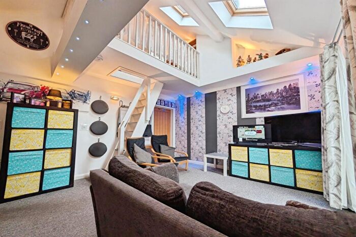 1 Bedroom Flat To Rent In Doncaster Road, SO50