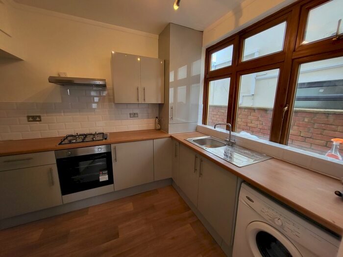 1 Bedroom Semi-Detached House To Rent In Whipps Cross Road, Leytonstone, E11