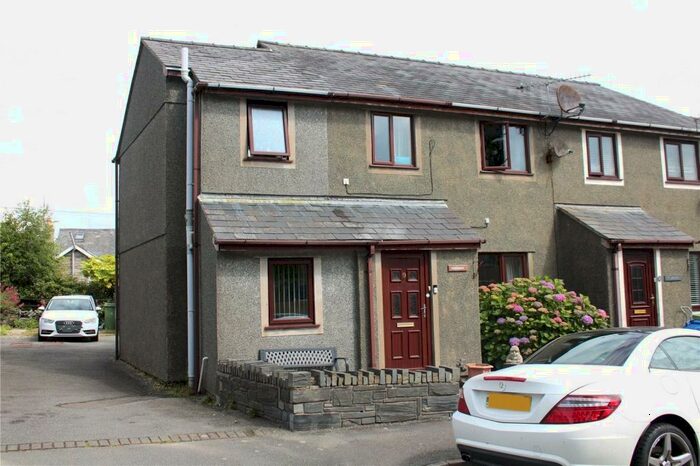 4 Bedroom Terraced House For Sale In Maes Y Garth, Minffordd, Penrhyndeudraeth, Gwynedd, LL48
