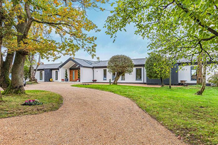 5 Bedroom Detached House For Sale In Epping Green, Nr Hertford, SG13