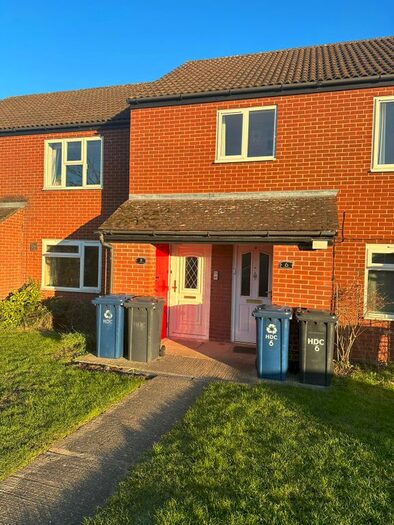 2 Bedroom Maisonette To Rent In Carter Close, Huntingdon, PE28