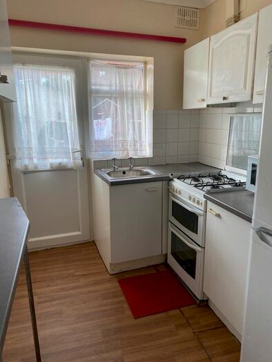 1 Bedroom Flat To Rent In Harlington Road, Feltham TW14
