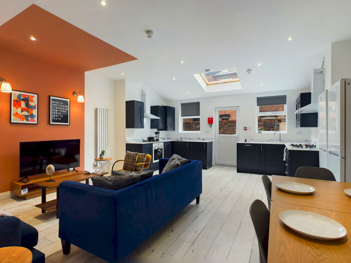 7 Bedroom Flat To Rent In Portman Road, Liverpool, Liverpool, L15