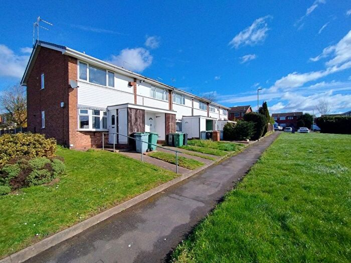 1 Bedroom Flat To Rent In Birch Coppice Gardens, Willenhall, Wolverhampton, WV12