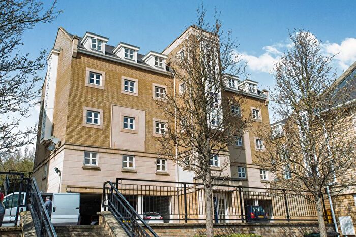 1 Bedroom Flat To Rent In Sandpiper Close, Greenhithe, DA9