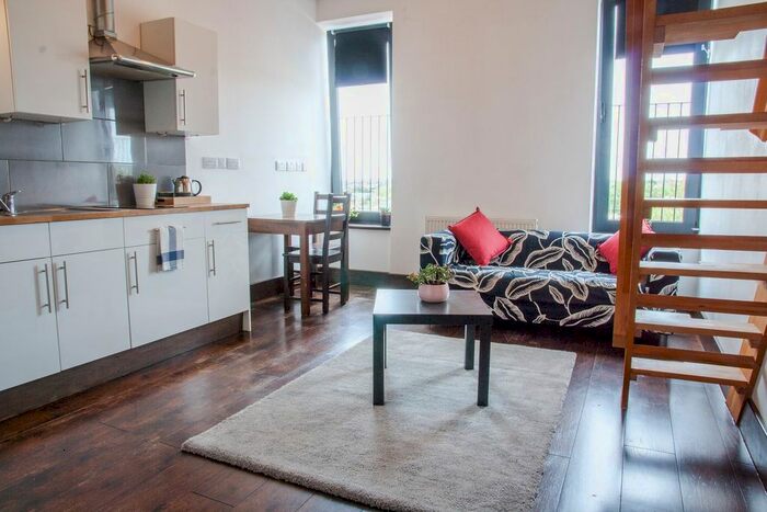 1 Bedroom Studio To Rent In Edgware Road, London, NW2