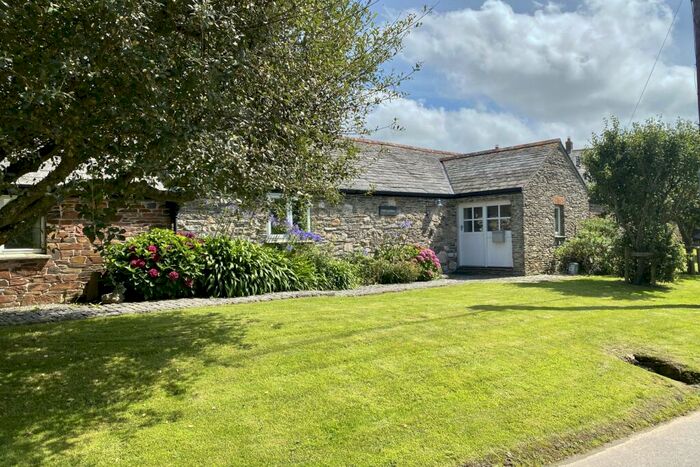 4 Bedroom Barn Conversion For Sale In The Linhay, Engollan, PL27