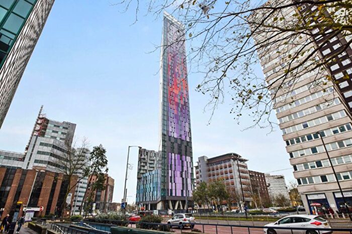 1 Bedroom Apartment For Sale In Pinnacle Apartments, Saffron Central Square, Croydon, CR0