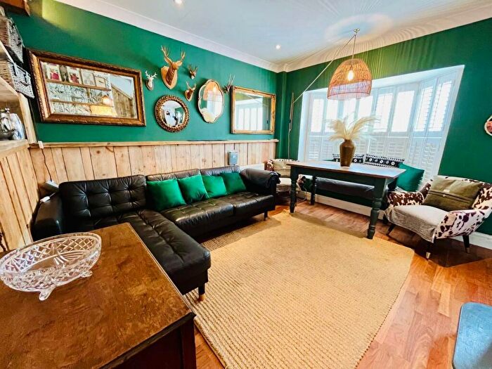 2 Bedroom House To Rent In Hampden Road, Brighton, BN2