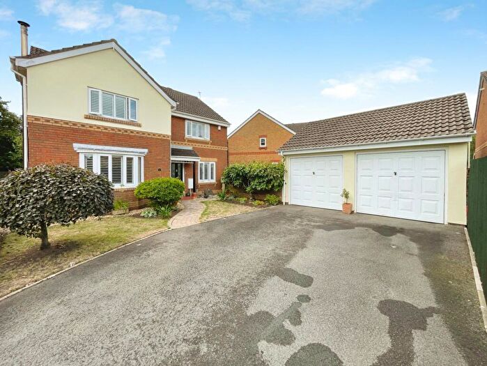 4 Bedroom Detached House For Sale In Bro Dirion, Bridgend, CF31
