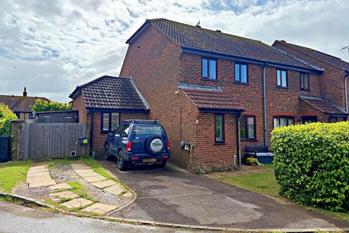 4 Bedroom End Of Terrace House For Sale In Burton Bradstock, DT6