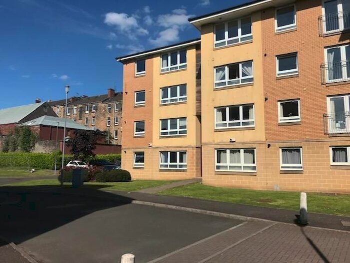 2 Bedroom Flat To Rent In Whitehill Court, Glasgow, Dennistoun, G31