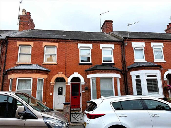 3 Bedroom Terraced House For Sale In Cambridge Street, Wolverton, Milton Keynes, MK12
