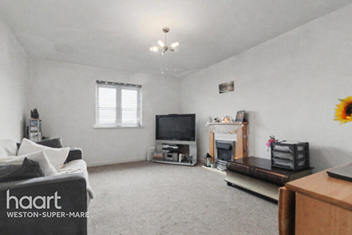 2 Bedroom Flat For Sale In Macfarlane Chase, Weston-Super-Mare, BS23