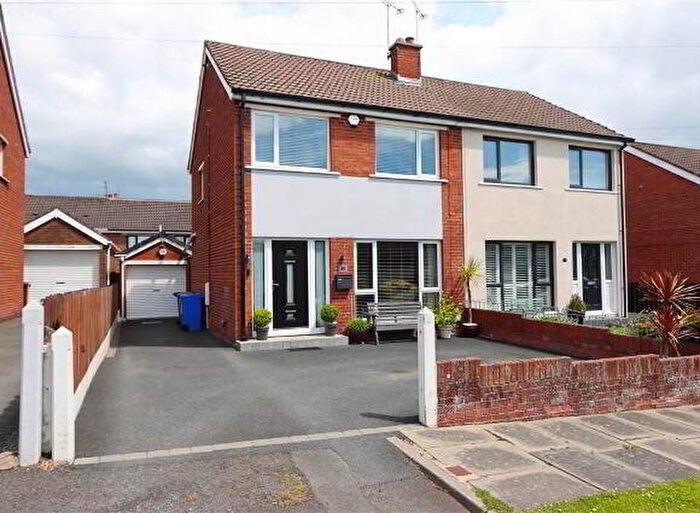 3 Bedroom Semi-Detached House For Sale In Castlelodge Avenue, Comber, BT23