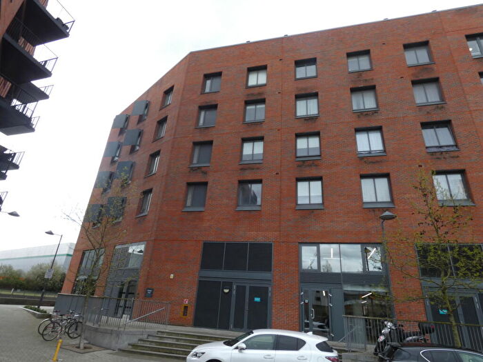 2 Bedroom Flat To Rent In Springer Court, Navigation Road, Tower Hamlets, London, E3