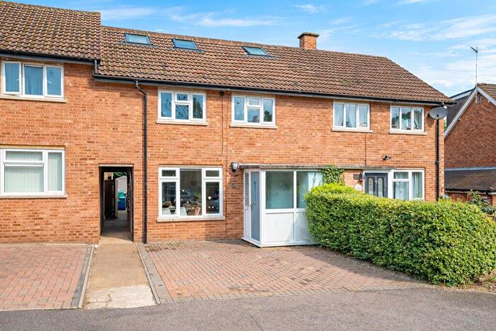 5 Bedroom Terraced House For Sale In Chalkdell Fields, St. Albans, Hertfordshire, AL4