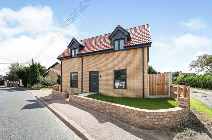 3 Bedroom Detached House For Sale In The Street, Holywell Row, Bury St Edmunds, IP28