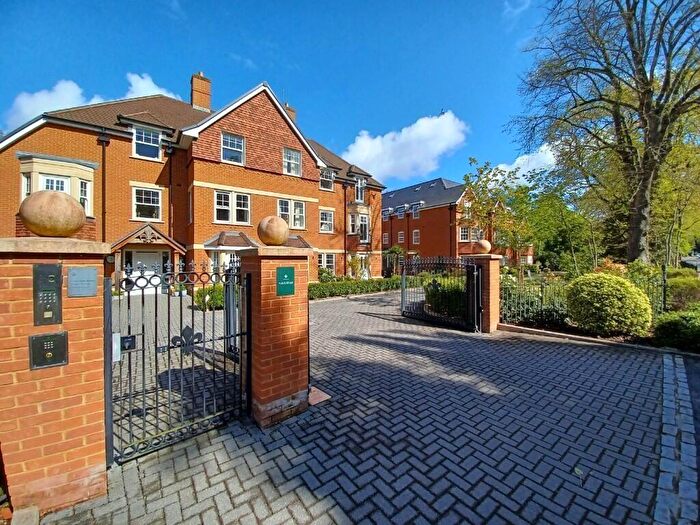 2 Bedroom Retirement Property To Rent In Dukes Ride, Crowthorne, Berkshire, RG45