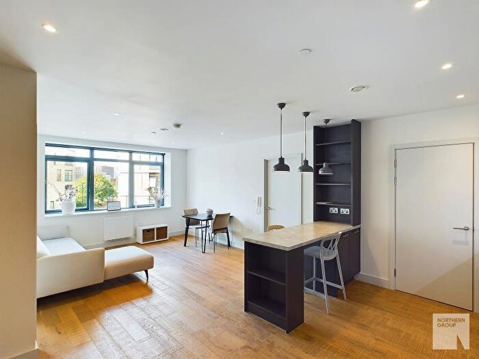 2 Bedroom Apartment To Rent In One Vesta Street, M4