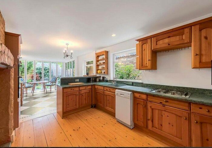 5 Bedroom Terraced House To Rent In Cicada Road, London, SW18
