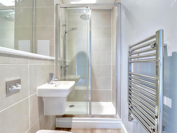 2 Bedroom Apartment To Rent In Canary Quay, Norwich, NR1