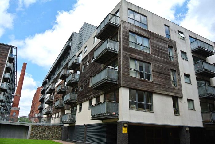 1 Bedroom Apartment To Rent In Advent, Isaac Way, Manchester City Centre, ME7