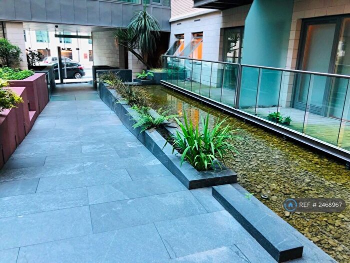 2 Bedroom Flat To Rent In Lumiere Building, Manchester, M15