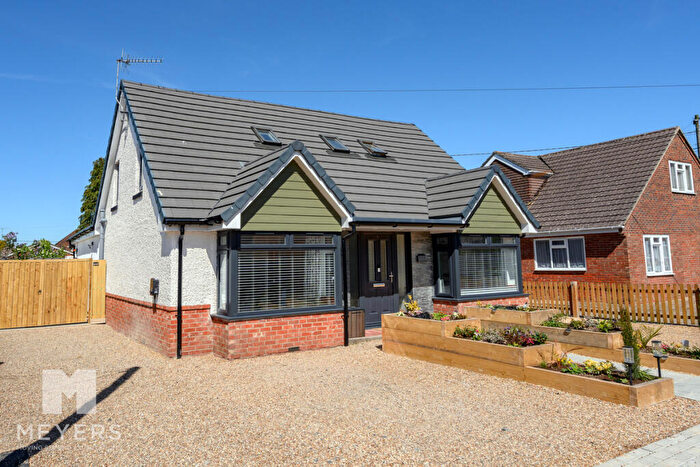 4 Bedroom Chalet For Sale In Hiltom Road | Ringwood |, BH24