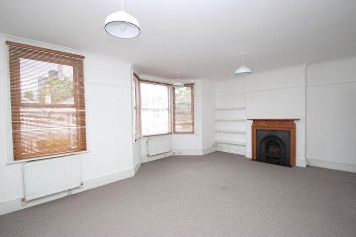 1 Bedroom Flat To Rent In Woodstock Road, Croydon, CR0