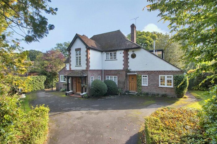 4 Bedroom Detached House For Sale In Swain Road, Tenterden, Kent, TN30