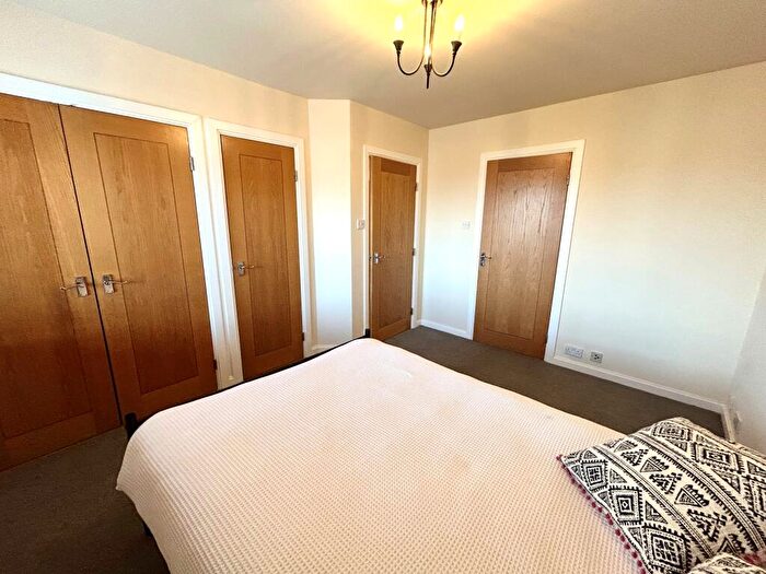 2 Bedroom Apartment To Rent In Adventurers Quay, Cardiff, CF10