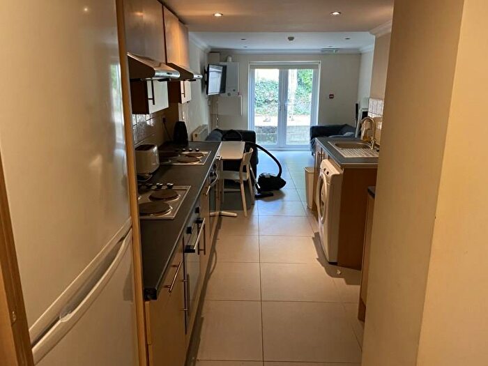 7 Bedroom House To Rent In Rhymney Street, Cathays, CF24