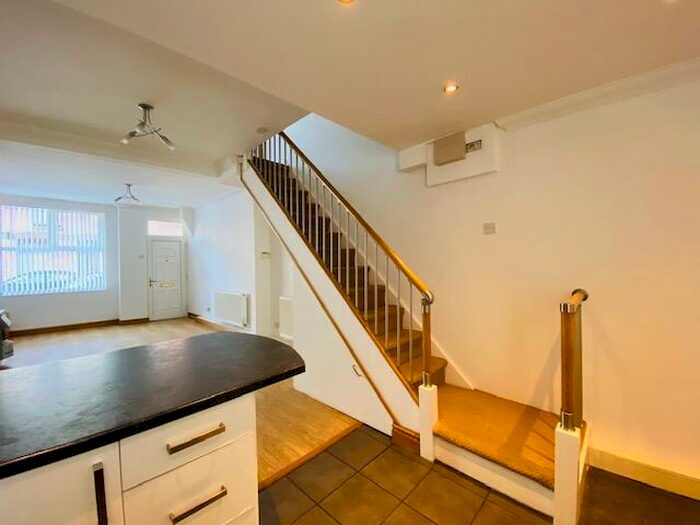 2 Bedroom House To Rent In Kingswood Avenue, Aintree, L9