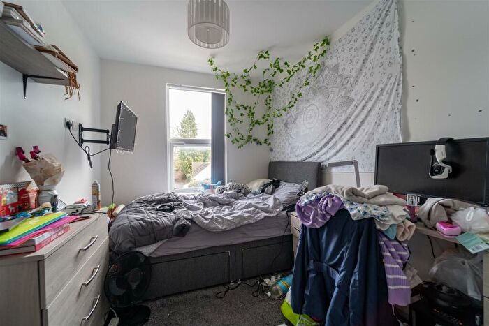 5 Bedroom House To Rent In Bournbrook Road, Birmingham, B29