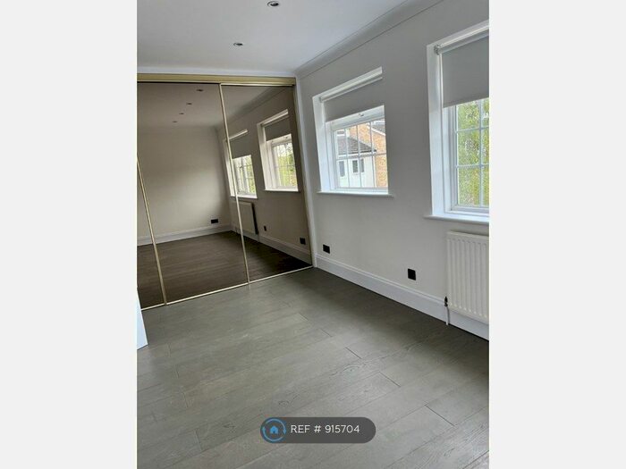 4 Bedroom End Of Terrace House To Rent In Glengall Road, Woodford Green, IG8