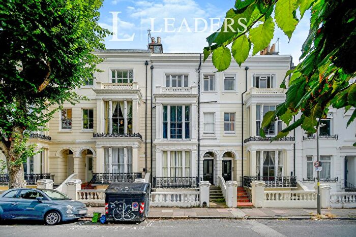 2 Bedroom Apartment To Rent In Buckingham Road, BN1