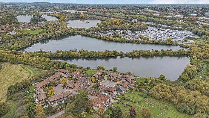 3 Bedroom Terraced House For Sale In Deans Farm, The Causeway, Caversham, Reading, RG4