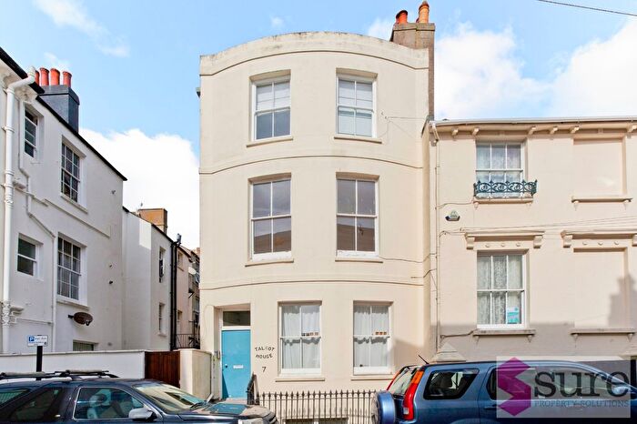 1 Bedroom Flat To Rent In Clarendon Place, Brighton, East Sussex, BN2