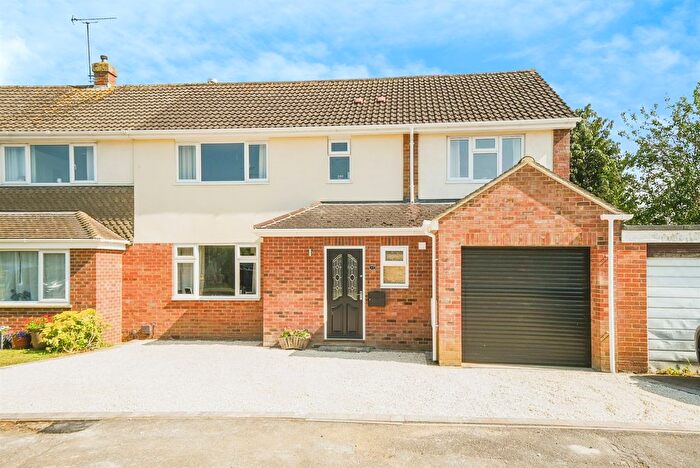 4 Bedroom Semi-Detached House For Sale In Charlbury Road, Shrivenham, Swindon, SN6